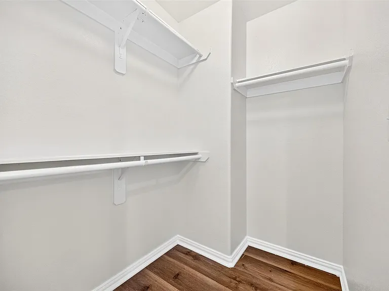 1302 Shearn St — Photo 23