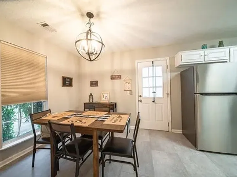 5208 Spinnaker Ct — Photo 11