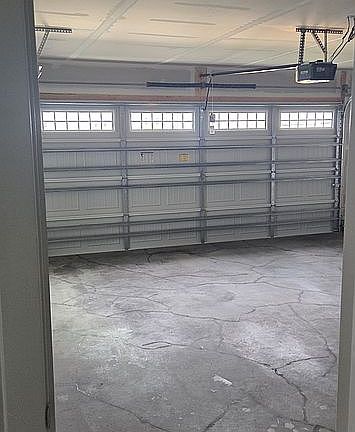 5th image of 3840 Roxburgh St