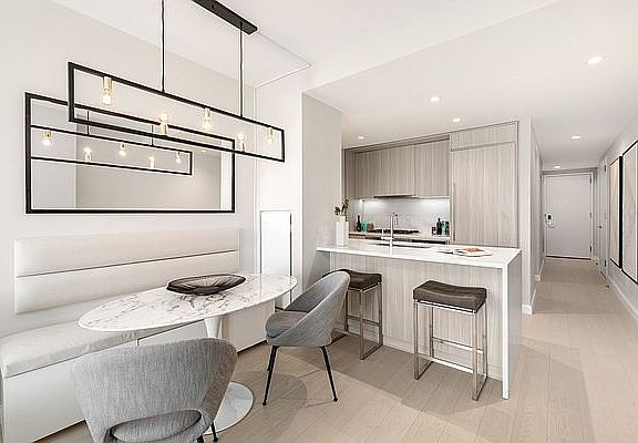 5th image of 675 W 59th St #1007