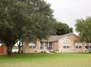 365 N Shore Rd, Mathis, TX 78368
