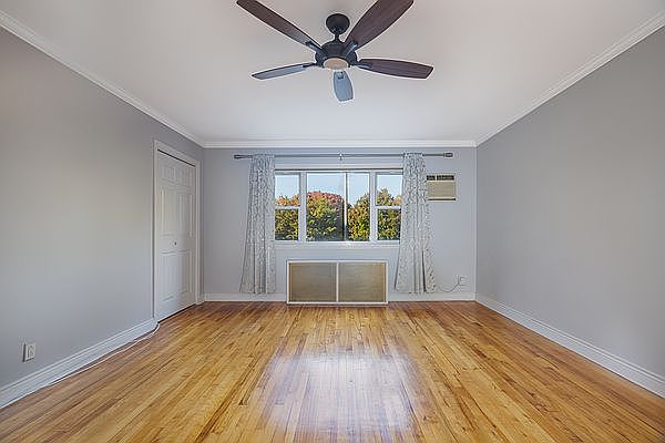 1st image of 1533 Independence Ave #2R