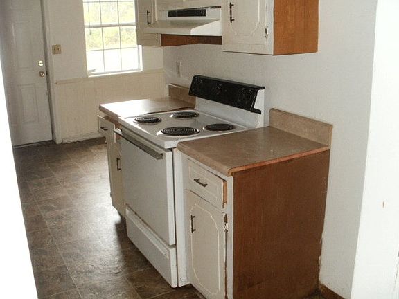 5th image of 3709 Clayborn Dr