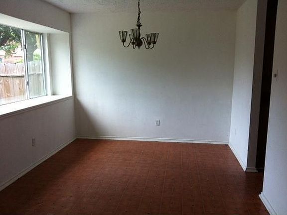5th image of 1411 Vickery Dr