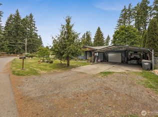 17112 Kinnikinnick Ct SE, Yelm, WA