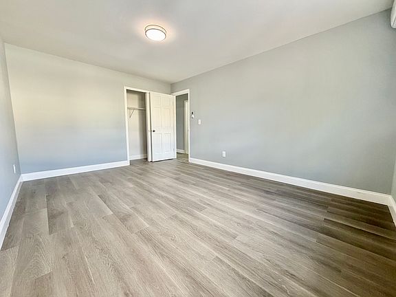 2nd image of 1061 Arden Ave #1