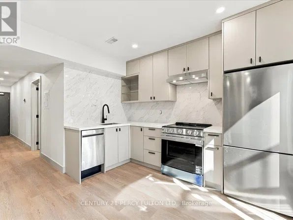 113 Hatherley Rd #Basement, Toronto, ON M6E 1W4