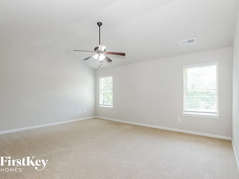 727 Hot Springs Trl — Photo 7