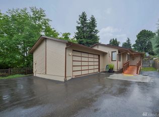 2614 SW 112th St, Seattle, WA 98146