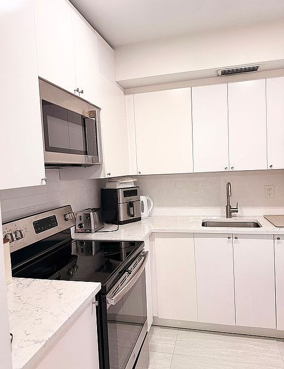1st image of 300 NE 20th St APT 410