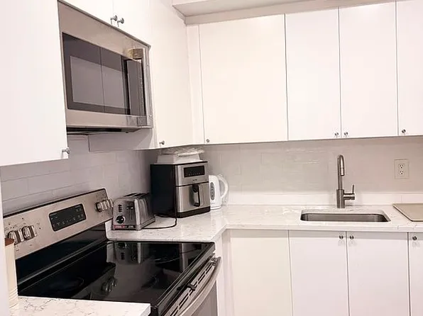 300 NE 20th St APT 410, Boca Raton, FL 33431