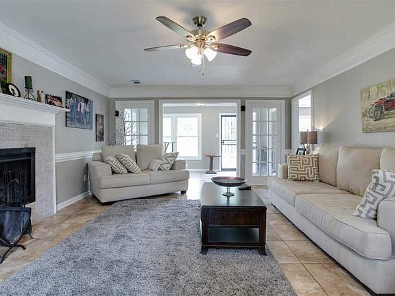 3rd image of 645 Royal Crown Dr