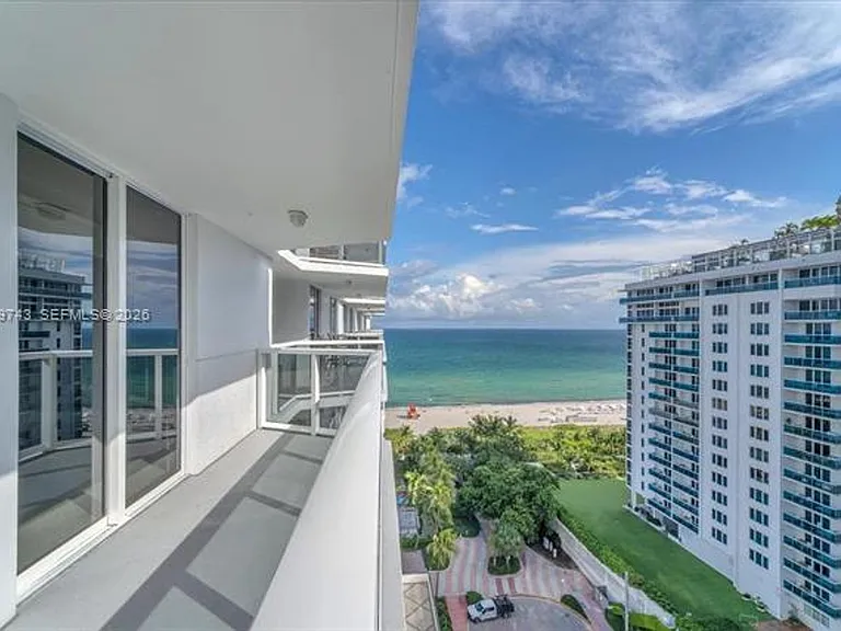 2401 Collins Ave #1807 — Photo 5