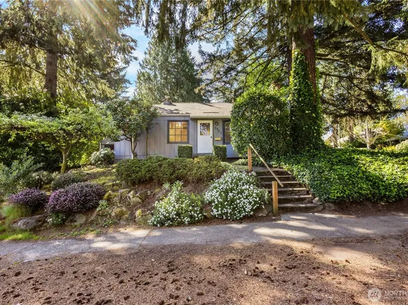2701 NE 90th Street, Seattle, WA 98115