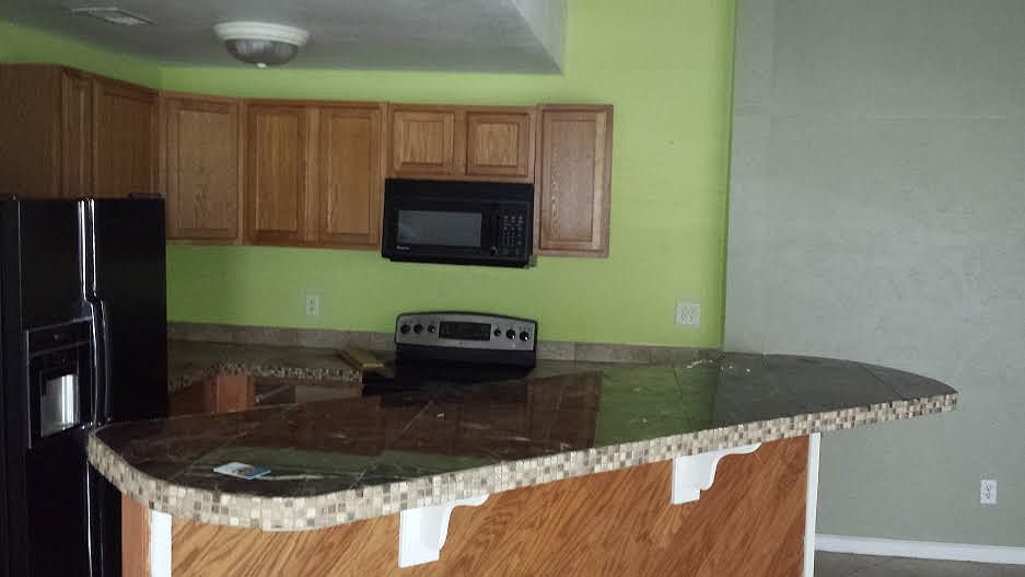 1st image of 40 Honeysuckle Ln