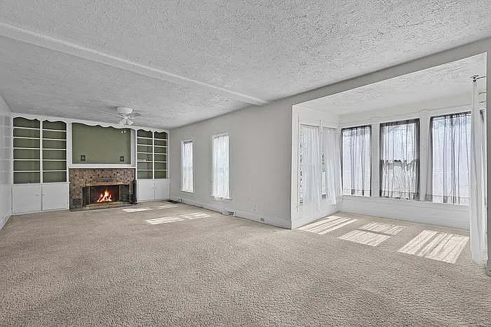 4 bed, 1918 sqft, $2,200 — Photo 4