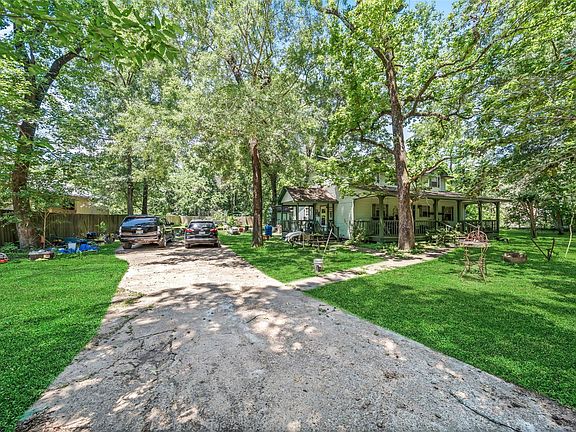 2nd image of 19160 Terri Ln