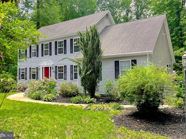 1425 Abbey Ln, Huntingtown, MD 20639