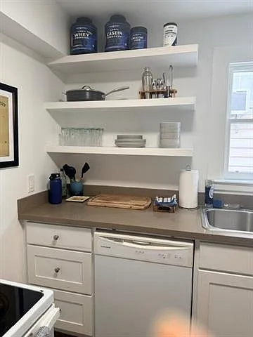 216 Bermuda St #1A — Photo 8