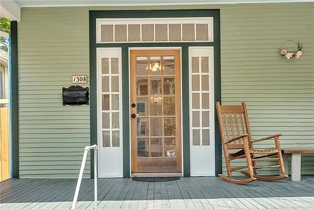 3 bed, 2.0 bath, 1767 sqft, $3,000 — Photo 3