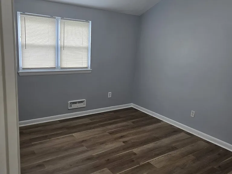 7723 Charlesmont Rd — Photo 10