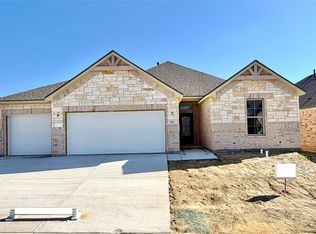 220 Cheyenne Trl, Alvarado, TX 76009
