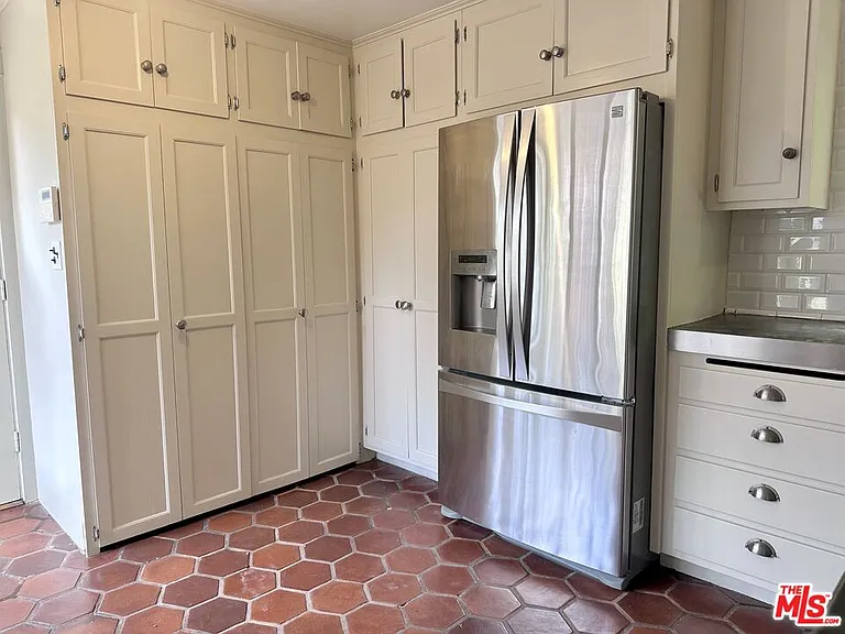 2216 Meade Pl — Photo 38