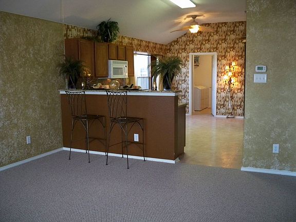 4th image of 12165 Thicket Bend Dr