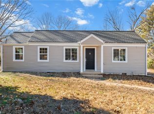 400 Young Dr, Sandston, VA 23150
