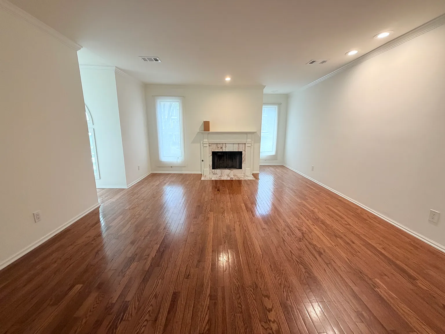 2 bed, 1450 sqft, $2,150 — Photo 4