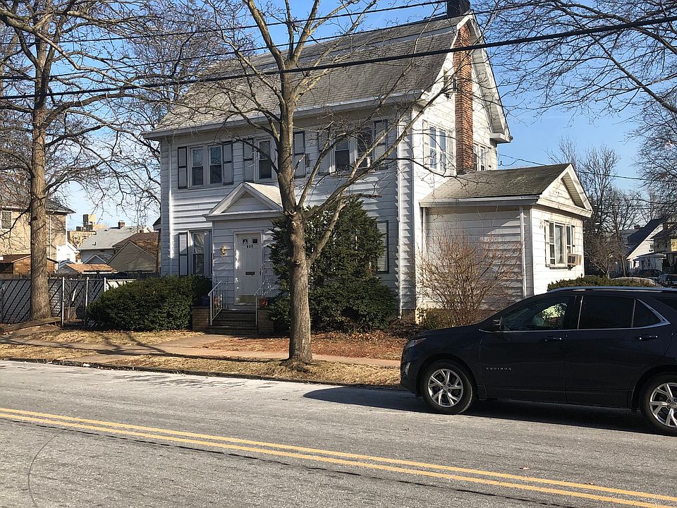 2nd image of 655 Park Ave #657
