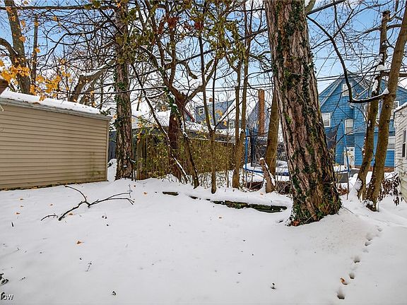 5th image of 3498 Bainbridge Rd