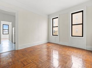 3090 38th St APT 2R, Astoria, NY 11103
