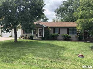 403 Oak Hill Rd, Rochester, IL 62563