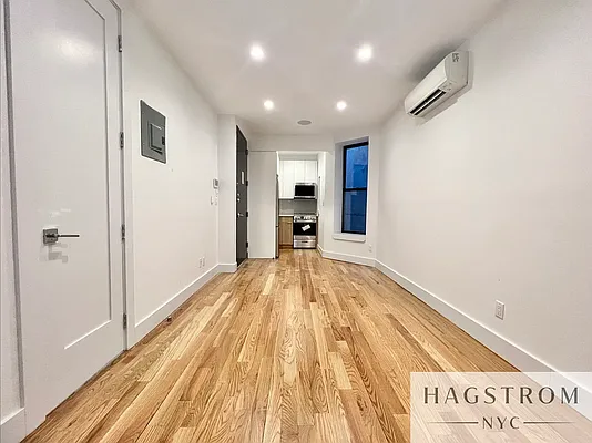 Rented by Hagstrom Management Inc | media 7