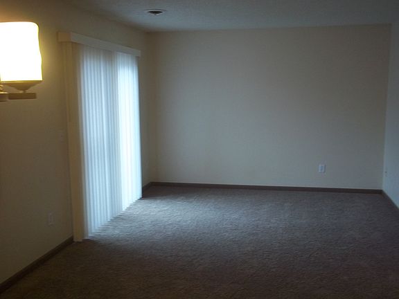 4th image of 941 Wescott Trl