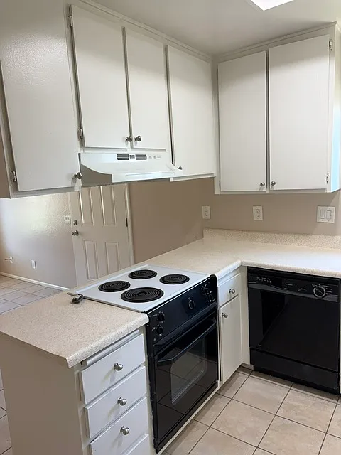 1 bed, 552 sqft, $1,750 — Photo 3