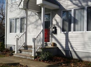 16 Edith Place, Dover, NJ 07803