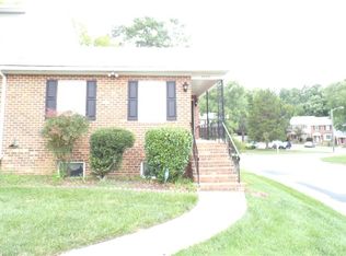 3000 N Battlebridge Dr, North Chesterfield, VA 23224