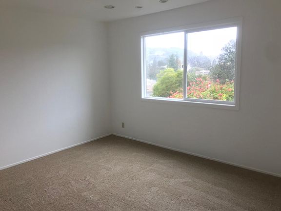4th image of 110 Mariner Green Dr