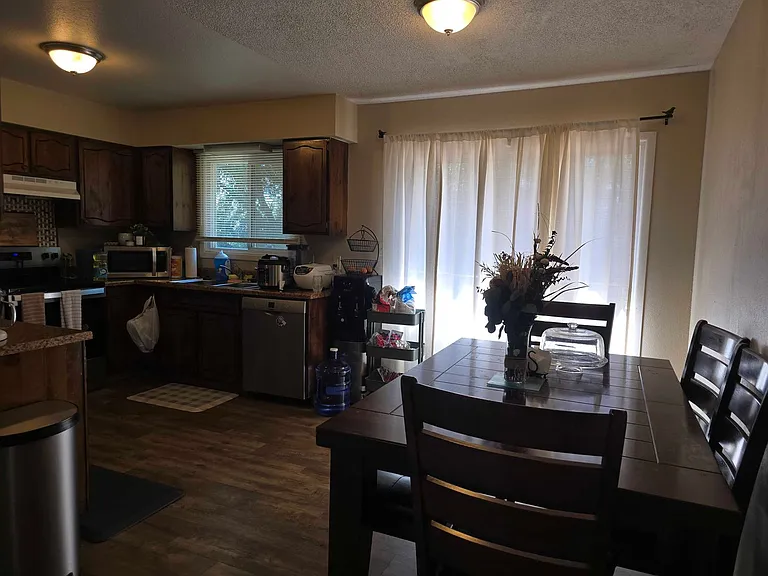 4800 King Arthur Way — Photo 3