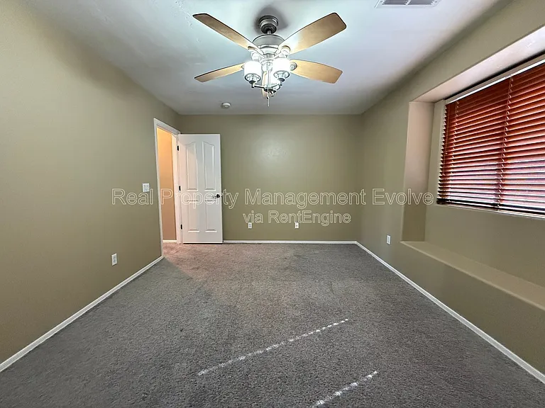 8014 W Pima St — Photo 30