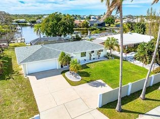 623 Albee Farm Rd N, Nokomis, FL 34275