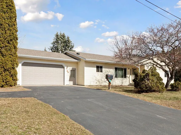 45 Ash St, Lino Lakes, MN 55126