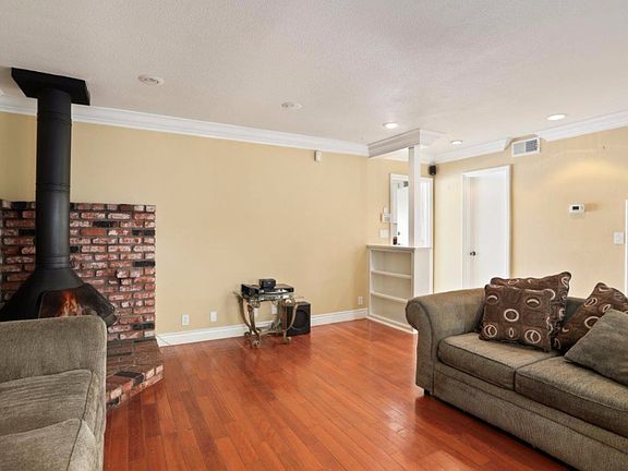 5th image of 17439 Virginia Ave Unit S