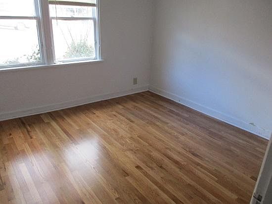 4th image of 504 W Market St