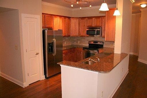 5th image of 445 W Blount Ave APT 206