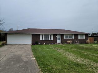 208 E 49th St, Anderson, IN 46013