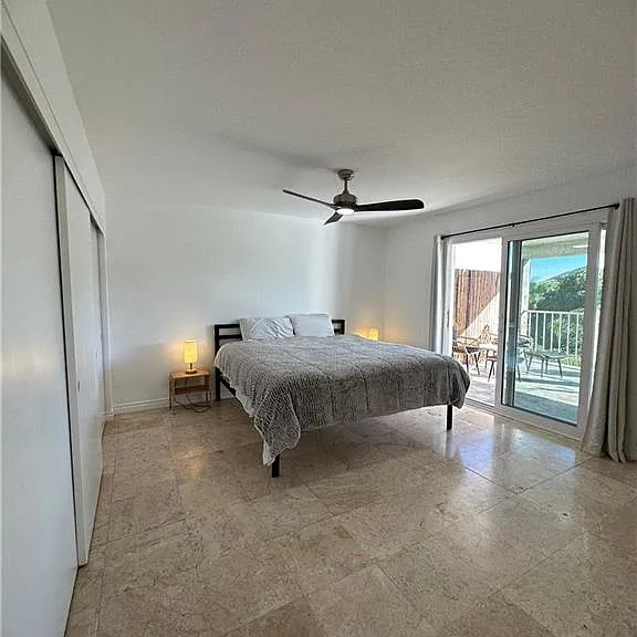 22867 Cove View St #C — Photo 24
