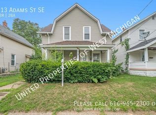 913 Adams St SE, Grand Rapids, MI